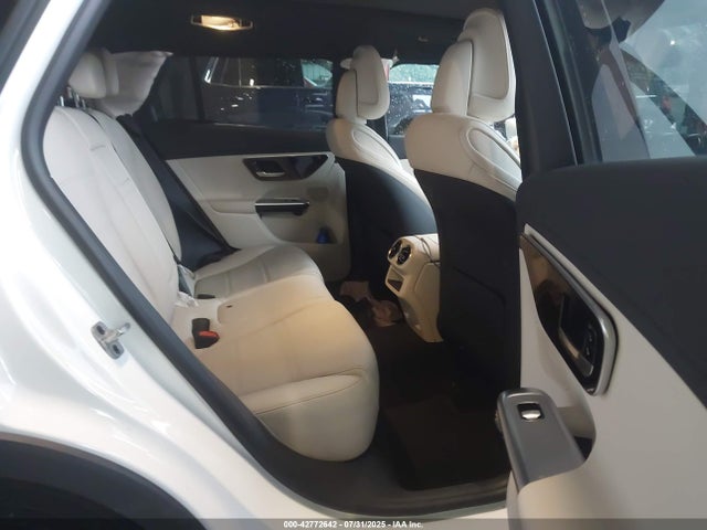 W1NKM4HB0RF101181 Mercedes-Benz m254