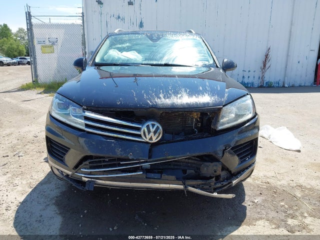 WVGEF9BP6GD011893 Volkswagen Touareg