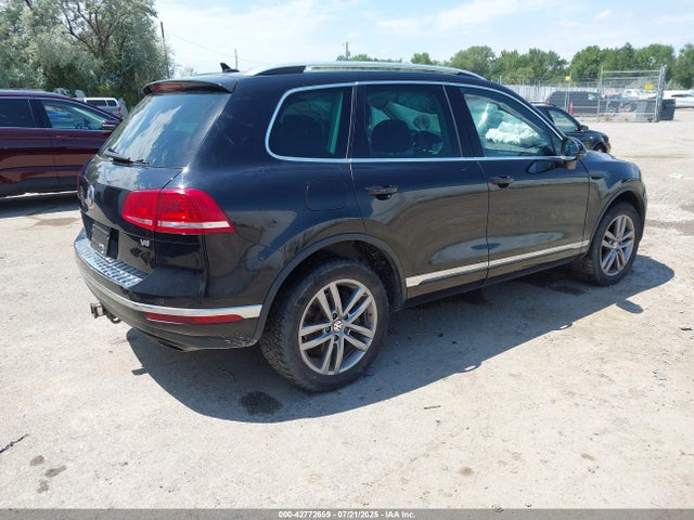 WVGEF9BP6GD011893 Volkswagen Touareg