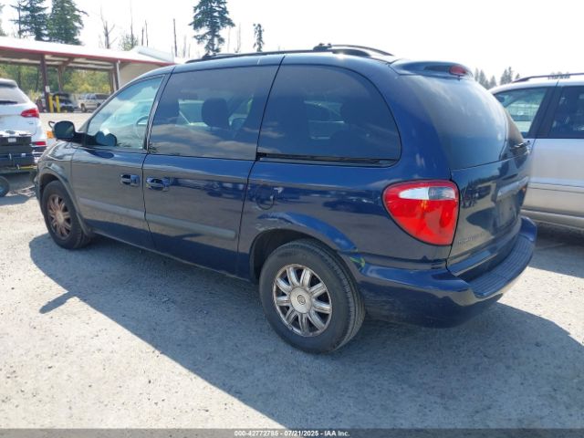 2006 CHRYSLER TOWN & COUNTRY 1A4GP45R36B746670 Photo 2