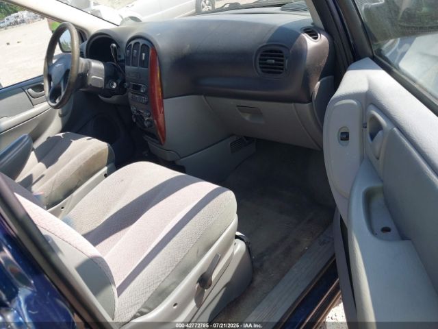 2006 CHRYSLER TOWN & COUNTRY 1A4GP45R36B746670 Photo 4