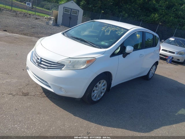Nissan 2015 2015 3N1CE2CP7FL415477 Image 2