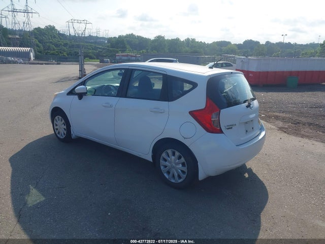 Nissan 2015 2015 3N1CE2CP7FL415477 Image 3
