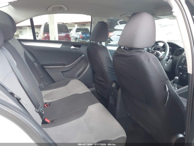 3VW2B7AJ4HM327008 Volkswagen 1.4 tsi