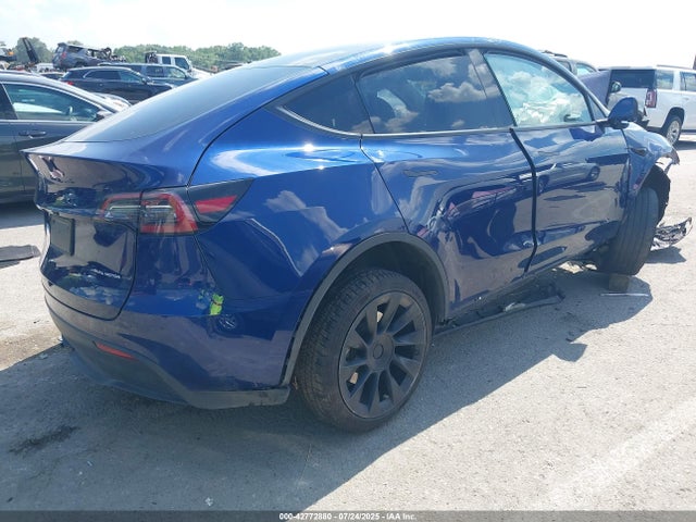 Продажа на аукционе авто 2023 Tesla Model Y Awd/long Range Dual Motor All-wheel Drive, vin: 7SAYGDEE1PF849269, номер лота: 42772880