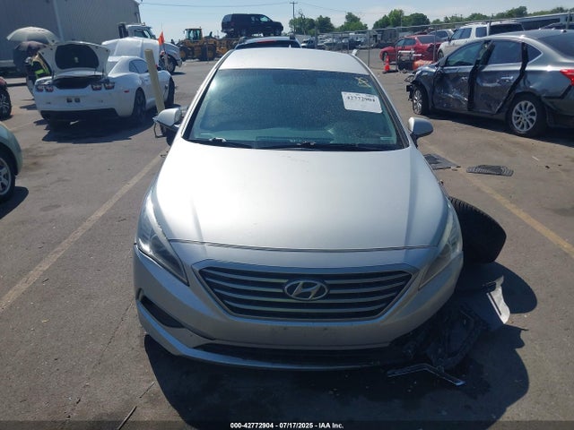 5NPE24AF8HH530869 Hyundai 2017