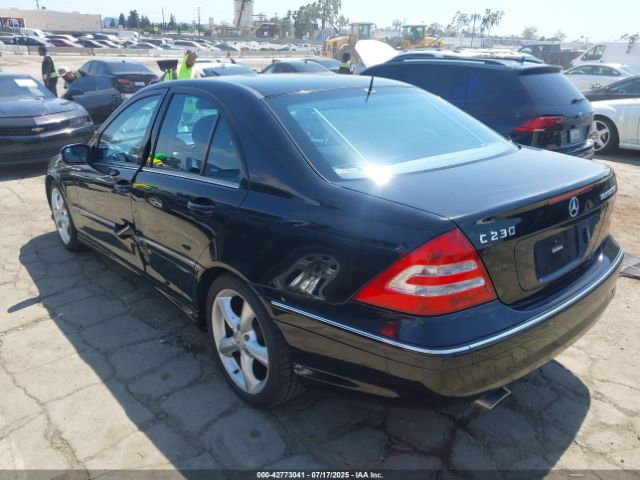 2005 MERCEDES-BENZ C 230 WDBRF40J25F559798 Photo 2