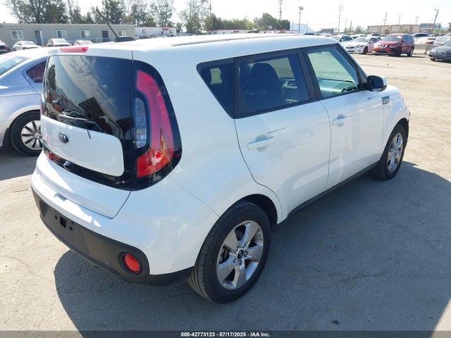 KNDJN2A25J7535254 KIA g