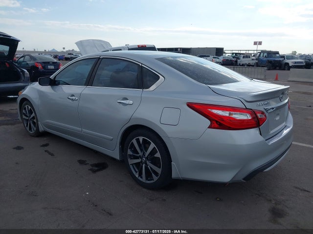 1N4AL3AP0GC259580 Nissan 2016