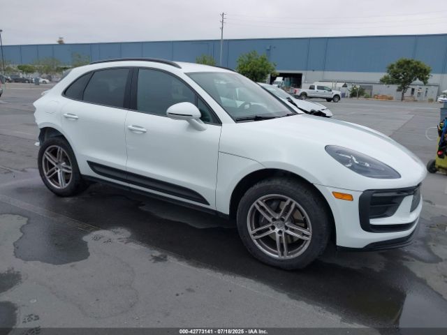 2024 PORSCHE MACAN WP1AA2A58RLB11428 Photo 0