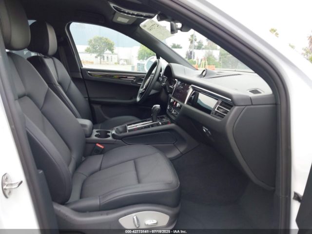 2024 PORSCHE MACAN WP1AA2A58RLB11428 Photo 4