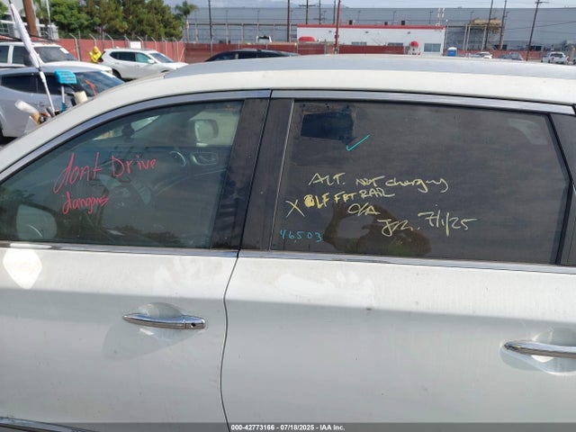 Infiniti 2017 2017 5N1DL0MN6HC554776 Image 17