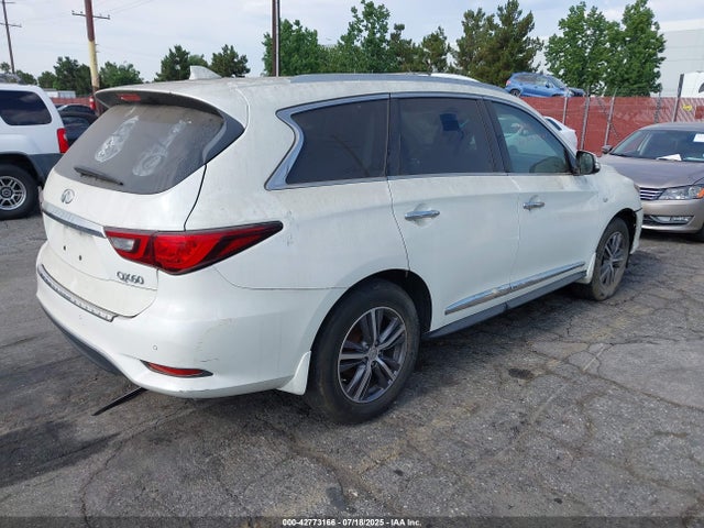 Infiniti 2017 2017 5N1DL0MN6HC554776 Image 4