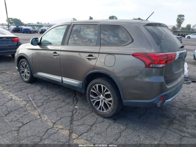 2016 MITSUBISHI OUTLANDER JA4AZ3A35GZ018868 Photo 2