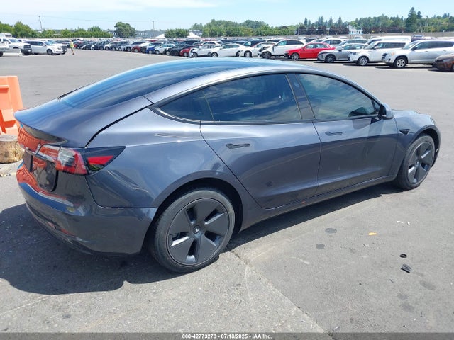 2023 TESLA MODEL 3 5YJ3E1EA3PF566588 Photo 3