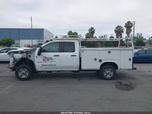 Chevrolet l8t 2022 1GB2WLE77NF153451 Image 14