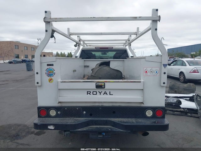 Chevrolet l8t 2022 1GB2WLE77NF153451 Image 16