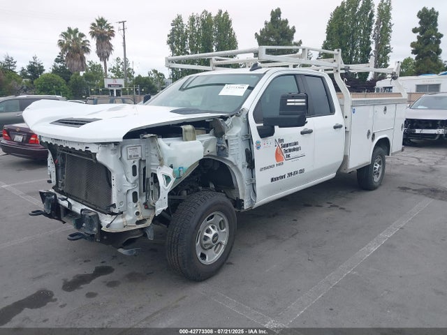 Chevrolet l8t 2022 1GB2WLE77NF153451 Image 2