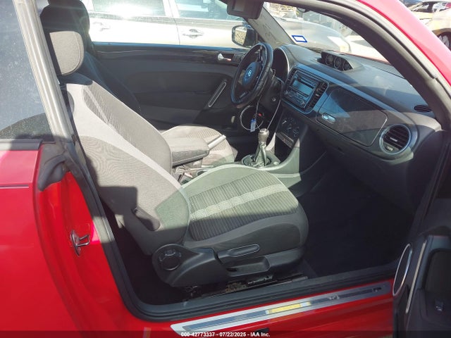 Volkswagen Beetle 2014 3VW4S7AT2EM601716 Image 5