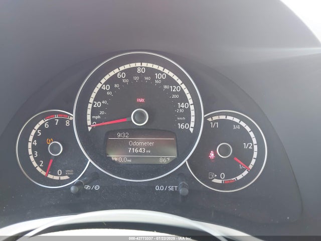 Volkswagen Beetle 2014 3VW4S7AT2EM601716 Image 7