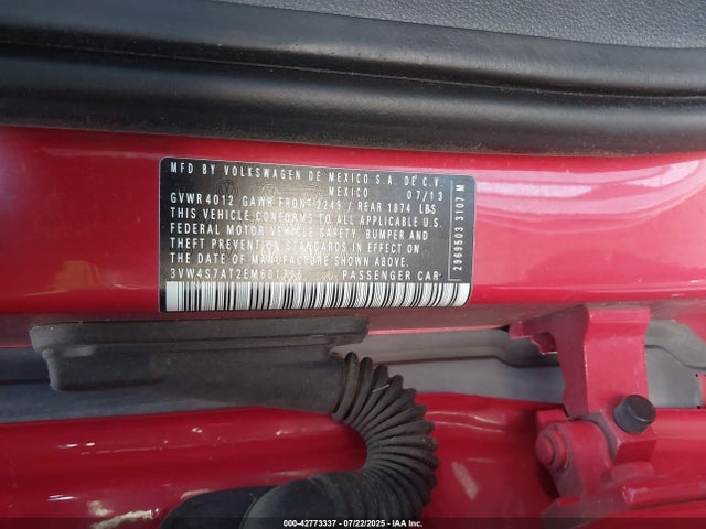 Volkswagen Beetle 2014 3VW4S7AT2EM601716 Image 9