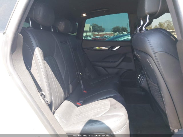 ZN661XUA2KX320710 Maserati m156d