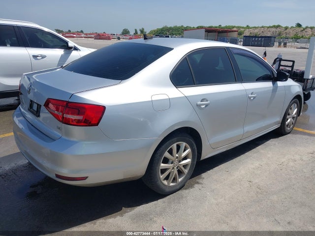 3VWD17AJ9FM218617 Volkswagen 2015