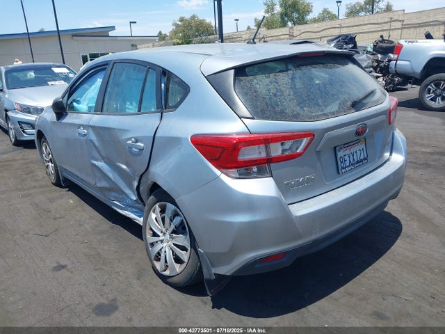 Subaru 2018 2018 4S3GTAA69J1737188 Image 3