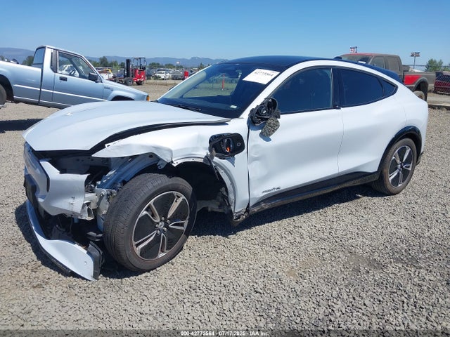 Ford 2023 2023 3FMTK3S54PMA83808 Image 2