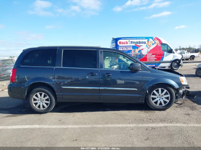 2C4RC1BG0ER435788 Chrysler 2014