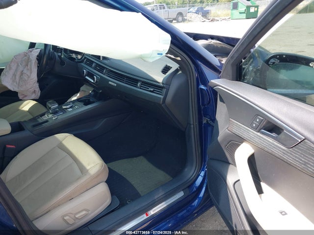 2017 AUDI A4 WAUENAF48HN035646 Photo 4