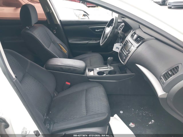 1N4AL3AP9GN379558 Nissan 2016