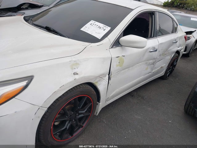1N4AL3AP9GN379558 Nissan 2016