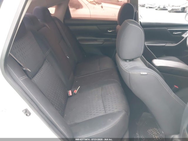 1N4AL3AP9GN379558 Nissan 2016