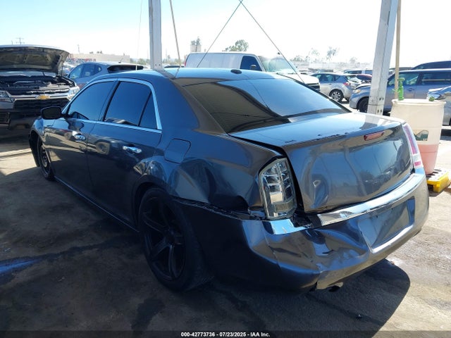 Chrysler 300 2014 2C3CCAET5EH355332 Image 3