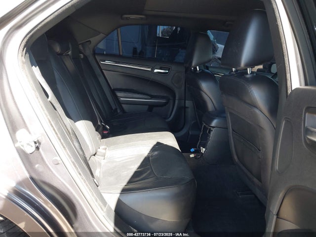 Chrysler 300 2014 2C3CCAET5EH355332 Image 8