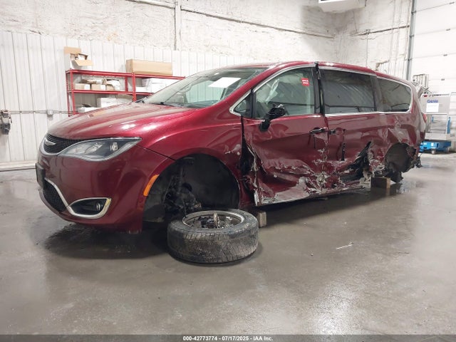 Chrysler Pacifica 2017 2C4RC1BG4HR768547 Image 2