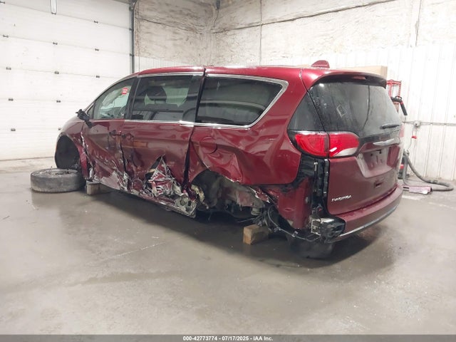 Chrysler Pacifica 2017 2C4RC1BG4HR768547 Image 3