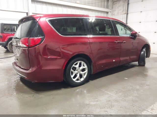 Chrysler Pacifica 2017 2C4RC1BG4HR768547 Image 4