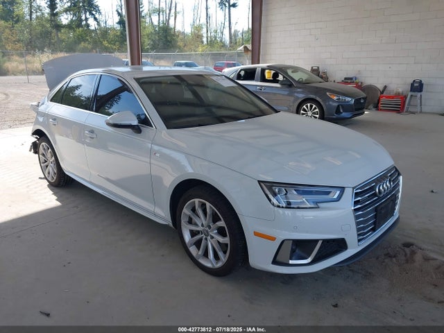 2019 AUDI A4 WAUENAF42KA095582 Photo 0