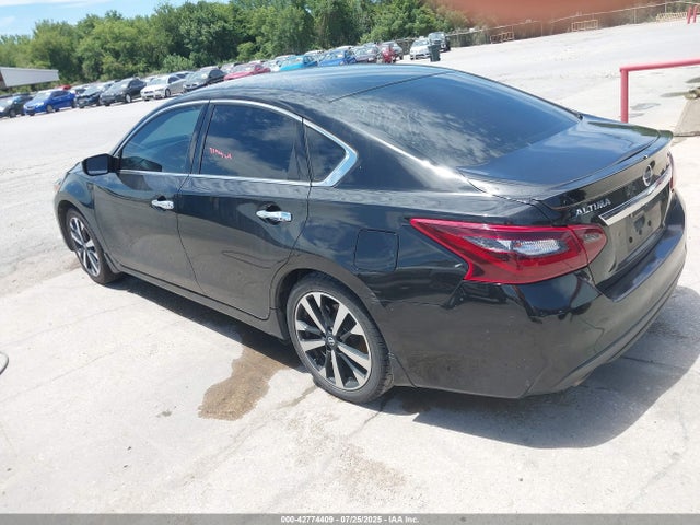 1N4AL3AP9JC111998 Nissan 2018
