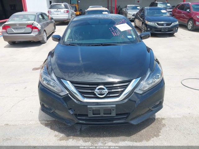 1N4AL3AP9JC111998 Nissan 2018