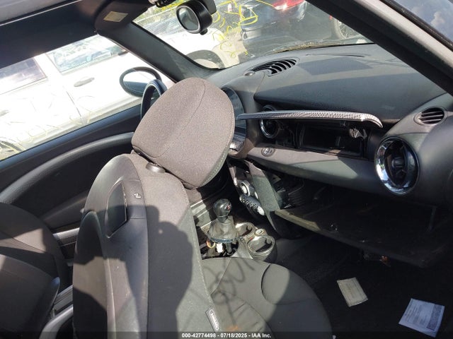 2009 MINI COOPER S WMWMS33549TG89427 Photo 4