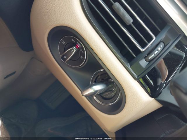 2021 PORSCHE MACAN WP1AA2A55MLB10200 Photo 10