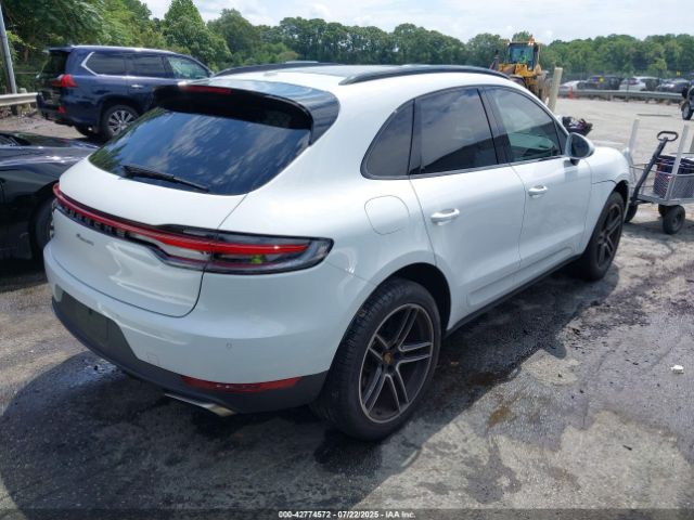 2021 PORSCHE MACAN WP1AA2A55MLB10200 Photo 3