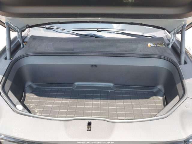Rivian R1s 2023 7PDSGABA6PN015737 Image 10