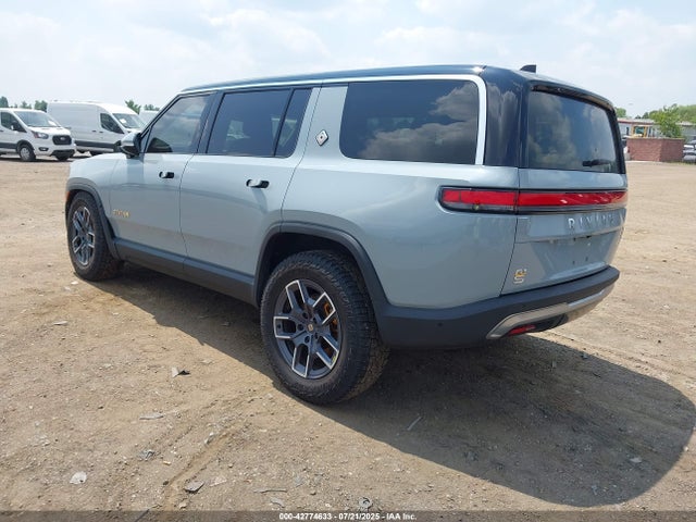 Rivian R1s 2023 7PDSGABA6PN015737 Image 3