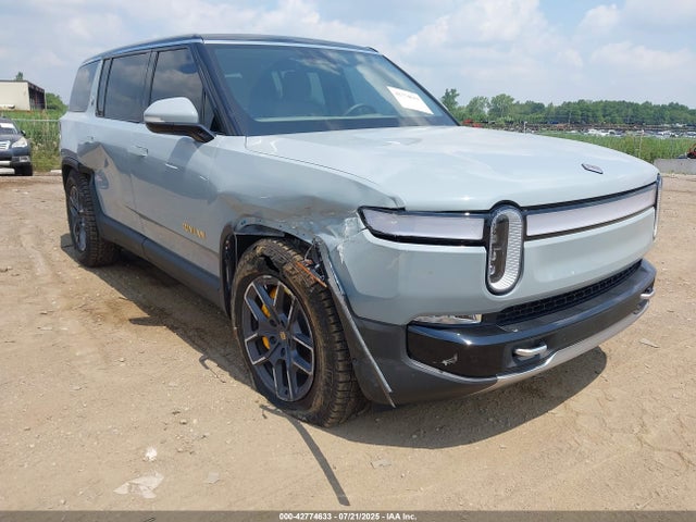 Rivian R1s 2023 7PDSGABA6PN015737 Image 6