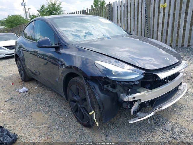 2024 TESLA MODEL Y 7SAYGDEE3RF202116 Photo 0