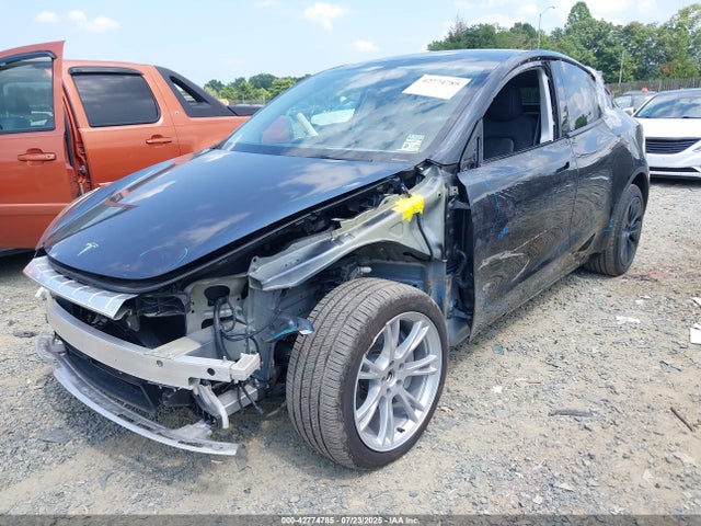 2024 TESLA MODEL Y 7SAYGDEE3RF202116 Photo 1